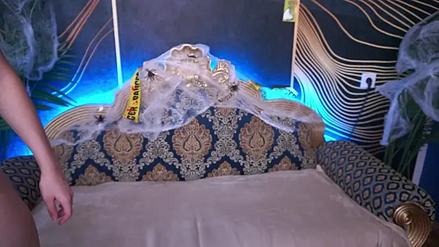 ArielGemme online show from 10-17-25, 08:21