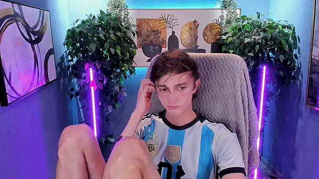 John Weasley online show from 11-28-25, 08:09