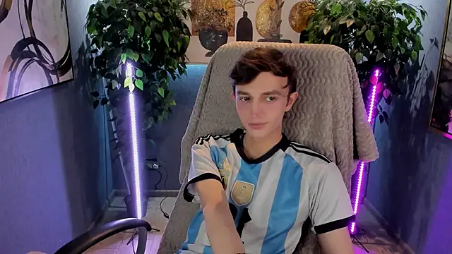 John Weasley online show from 12-03-25, 01:54