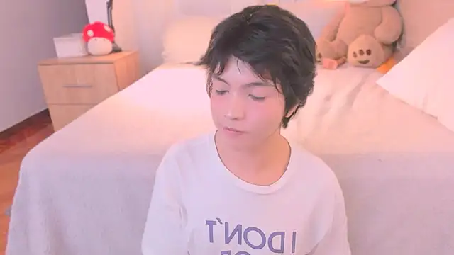 AllanYong18 online show from 02-14-26, 07:30