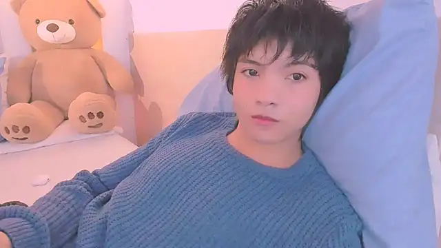 AllanYong18 online show from 01-09-26, 12:56