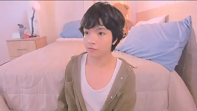 AllanYong18 online show from 11-29-25, 12:27