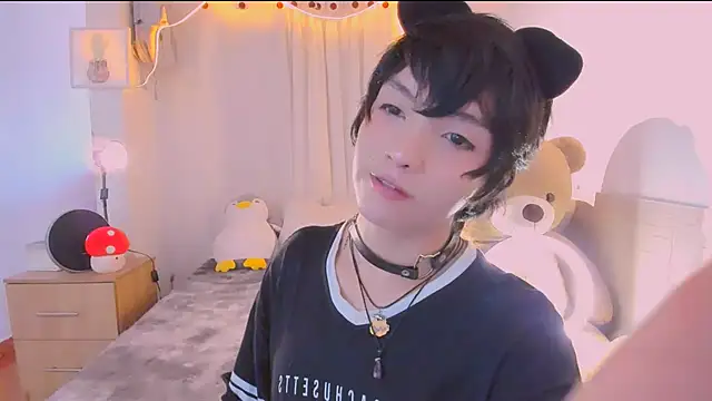 AllanYong18 online show from 03-31-26, 03:58