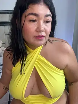 Snapshot of karla_hotgirl chatting on 03-15-25, 06:25 karla hotgirl online show from 03-15-25, 06:25