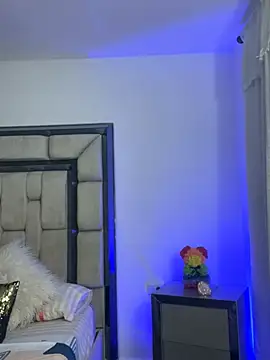 Snapshot of karla_hotgirl chatting on 03-08-25, 02:12 karla hotgirl online show from 03-08-25, 02:12