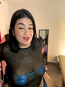 Snapshot of karla_hotgirl chatting on 09-24-25, 01:46 karla hotgirl online show from 09-24-25, 01:46