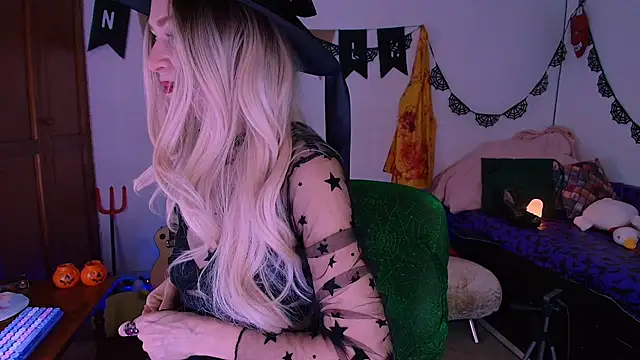 antonelawow online show from 10-14-25, 09:04