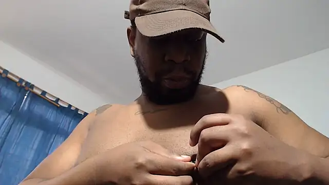 Snapshot of strong__anthony chatting on 06-03-26, 09:30 strong anthony online show from 06-03-26, 09:30