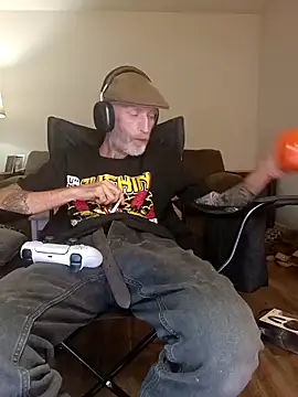 Snapshot of filthymind619 chatting on 12-05-25, 03:27 filthymind619 online show from 12-05-25, 03:27