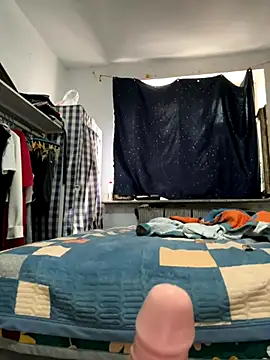 zxb757369 online show from 09-11-25, 06:02