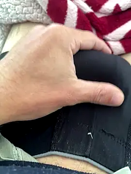 Snapshot of BCFZD chatting on 11-26-25, 12:38 BCFZD online show from 11-26-25, 12:38