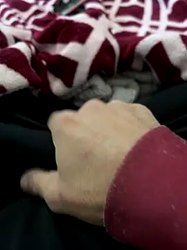 Snapshot of BCFZD chatting on 11-12-25, 11:58 BCFZD online show from 11-12-25, 11:58