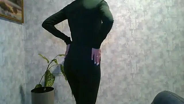 LissaBlossom online show from 05-03-26, 02:38