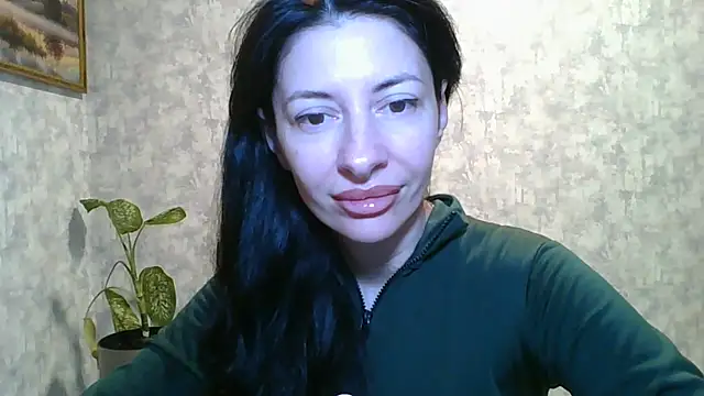 LissaBlossom online show from 05-20-26, 05:04