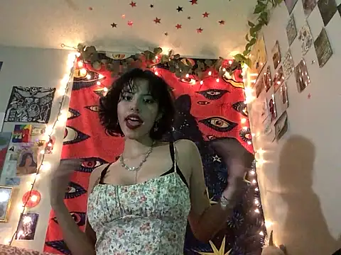 Snapshot of Rubyred2369 chatting on 01-15-25, 01:02 Rubyred2369 online show from 01-15-25, 01:02