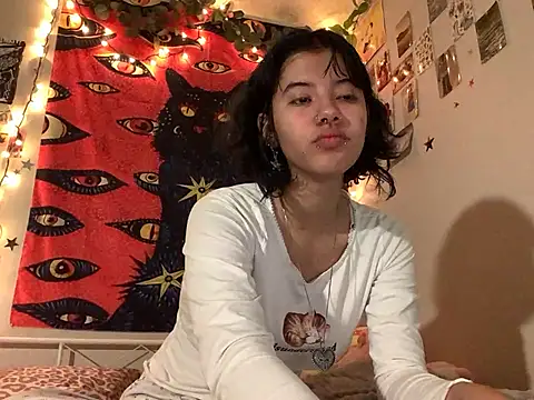 Snapshot of Rubyred2369 chatting on 01-19-25, 03:08 Rubyred2369 online show from 01-19-25, 03:08