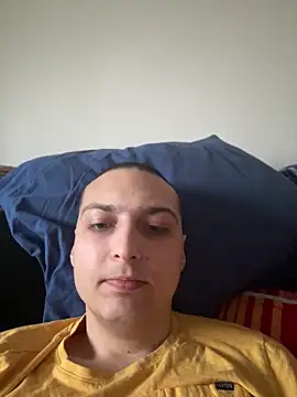 Snapshot of Manijak38 chatting on 03-26-26, 03:10 Manijak38 online show from 03-26-26, 03:10