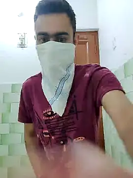 TOPMOON001 online show from 03-03-25, 07:49