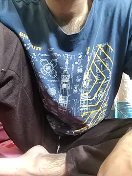 TOPMOON001 online show from 12-18-25, 06:23