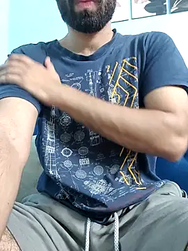 TOPMOON001 online show from 10-01-25, 06:51