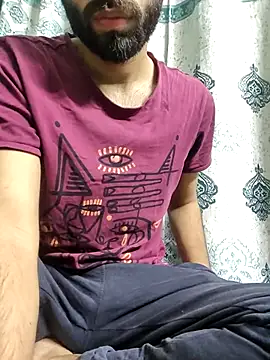 TOPMOON001 online show from 03-03-25, 08:41