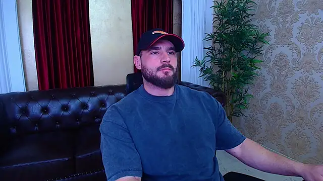 AdamJamesonn online show from 11-08-25, 05:33