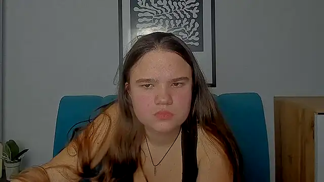 Snapshot of AdeleCruz chatting on 02-18-26, 08:11 AdeleCruz online show from 02-18-26, 08:11