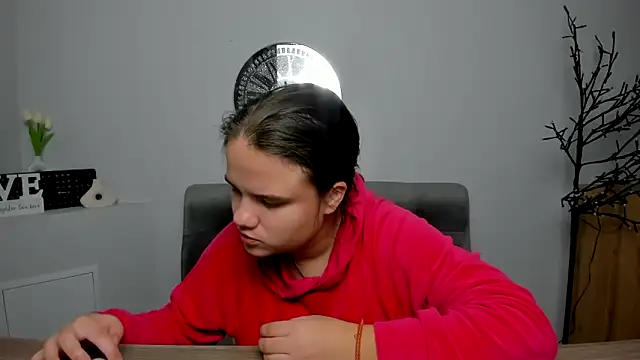 AdeleCruz online show from 11-16-25, 01:05