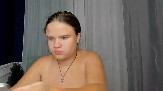 AdeleCruz online show from 09-27-25, 12:11