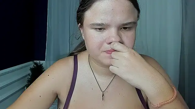 AdeleCruz online show from 09-15-25, 12:16