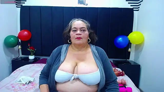 VickyBoobss online show from 10-23-25, 08:07