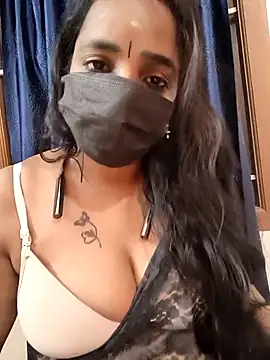 Lolitatamil online show from 02-25-26, 07:47