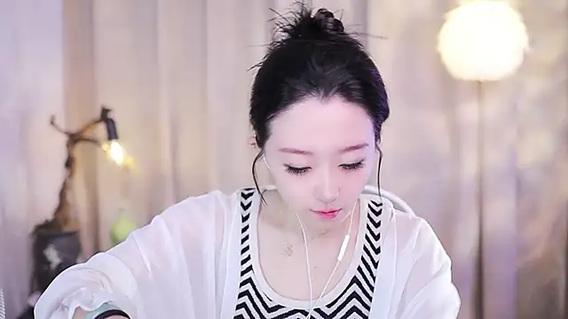 Zoe-99 online show from 11-05-25, 12:08