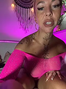 CheekyChels online show from 09-24-25, 06:14