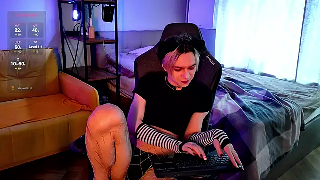 leon yuugen online show from 03-18-25, 10:39