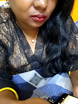 Snapshot of kanikasree chatting on 03-10-25, 07:07 kanikasree online show from 03-10-25, 07:07