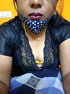 Snapshot of kanikasree chatting on 03-18-25, 02:17 kanikasree online show from 03-18-25, 02:17