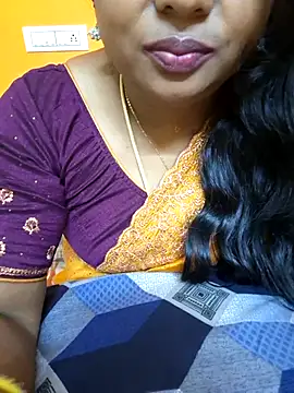 Snapshot of kanikasree chatting on 03-14-25, 11:11 kanikasree online show from 03-14-25, 11:11