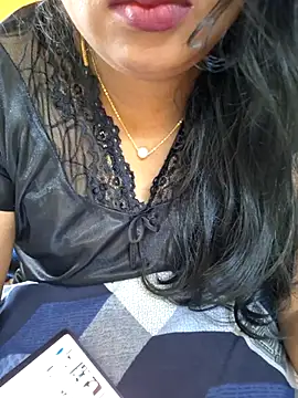 Snapshot of kanikasree chatting on 03-07-25, 05:29 kanikasree online show from 03-07-25, 05:29