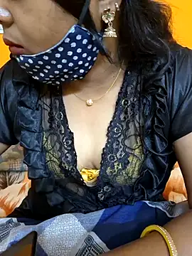 Snapshot of kanikasree chatting on 03-18-25, 07:33 kanikasree online show from 03-18-25, 07:33