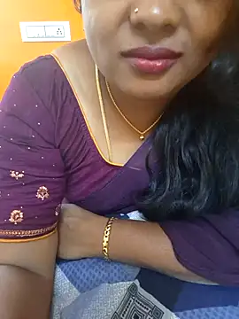 Snapshot of kanikasree chatting on 02-26-25, 11:43 kanikasree online show from 02-26-25, 11:43