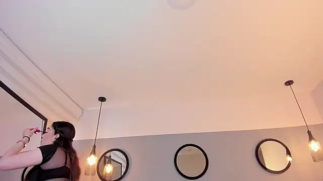 chelsea bolton  online show from 05-23-26, 12:37
