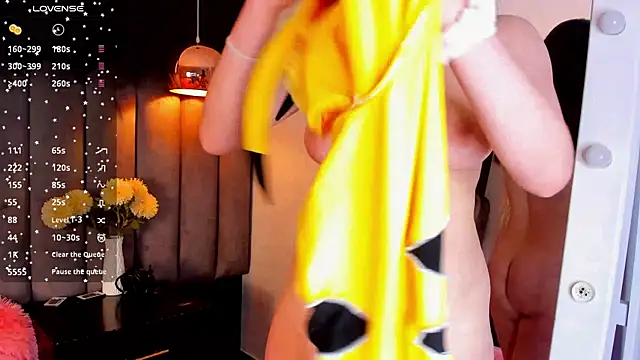 chelsea bolton  online show from 11-26-25, 12:38