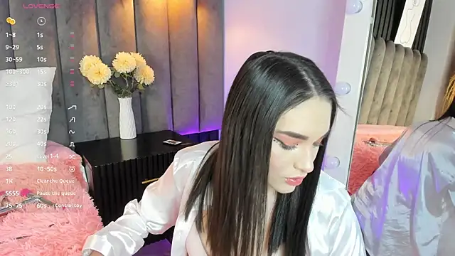 chelsea bolton  online show from 09-12-25, 01:00