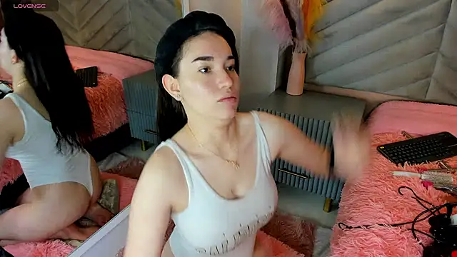 chelsea bolton  online show from 01-09-26, 12:45