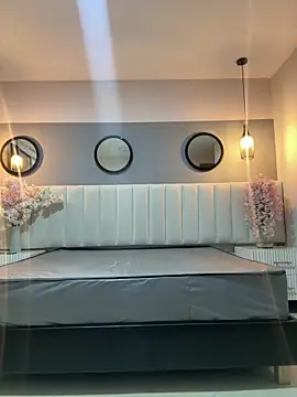 chelsea bolton  online show from 04-15-26, 12:21