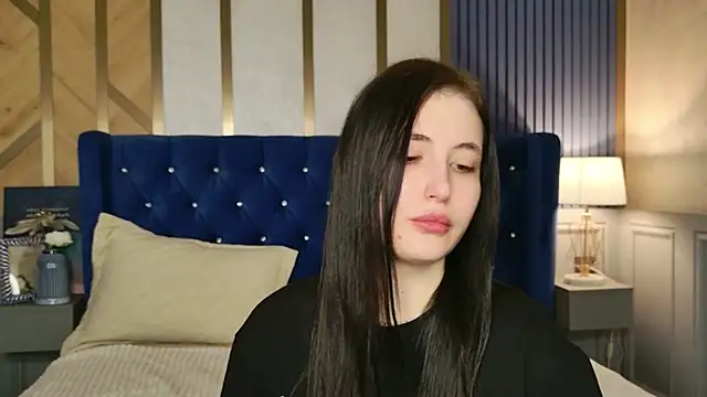 EmmaLawrens online show from 02-17-26, 08:39