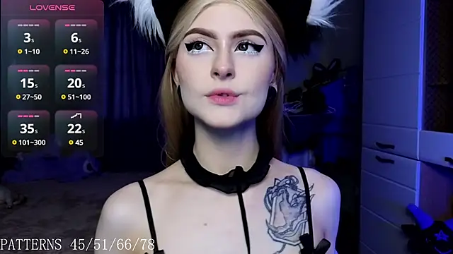 Snapshot of Emily__Mooree chatting on 03-16-25, 05:36 Emily Mooree online show from 03-16-25, 05:36