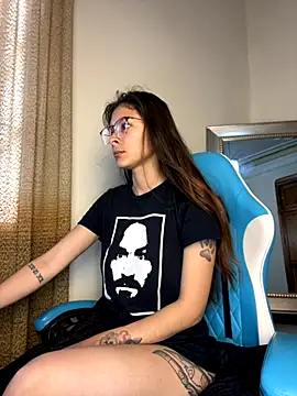 Snapshot of Aleska_Miami chatting on 10-02-25, 01:58 Aleska Miami online show from 10-02-25, 01:58