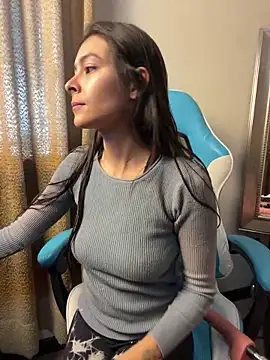 Aleska Miami online show from 03-21-26, 09:08